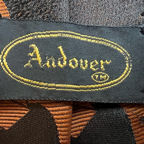 The Andover Vintage Elegant Black and Brown Men's Tie - Picture 5 of 5